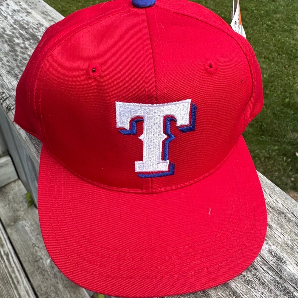 Texas Rangers MLB Youth Baseball Cap Red Snapback Hat Outdoor Cap Company T Logo